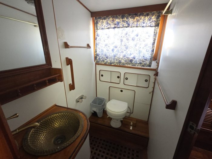 bath, Albin 43, trawler for sale