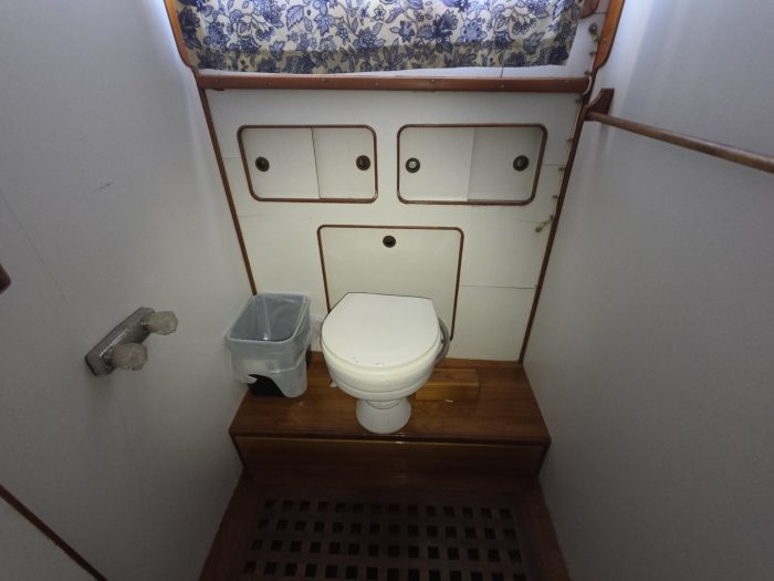 bath, Albin 43, trawler for sale